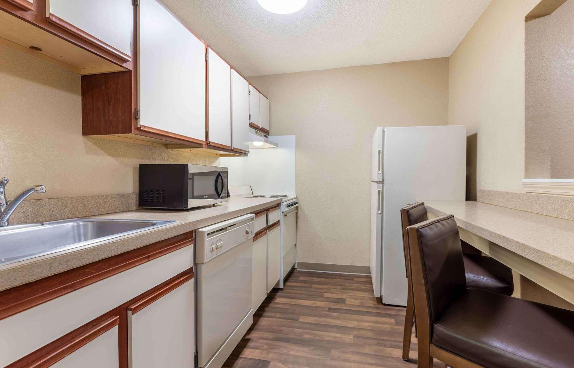 Extended Stay America Suites - Oklahoma City - Northwest Dış mekan fotoğraf